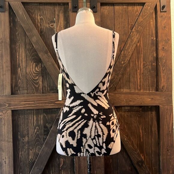 NWT GOTTEX MISS BUTTERFLY SURPLICE ONE PIECE SWIMSUIT - Picture 7 of 15